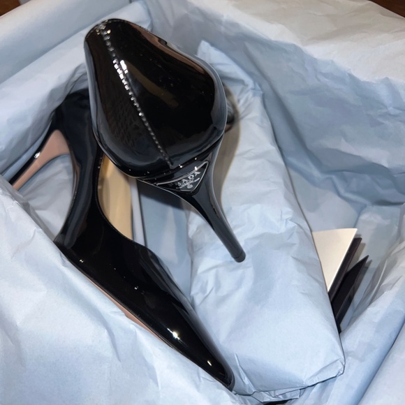 Prada Classic Patent Leather Stiletto Pumps - Picture 4 of 12